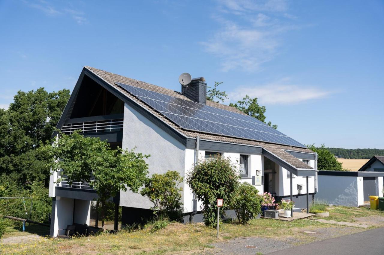 Ferienhaus Schoene Aussicht Ferienwohnung Blau Hemfurth-Edersee Dış mekan fotoğraf